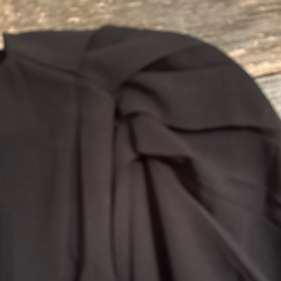 Elegant Black Venus cocktail dress - Picture 2 of 4